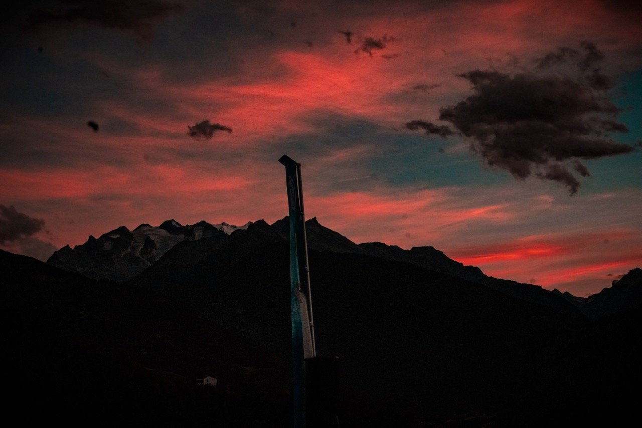 Abendstimmung beim Wii-Grill-Fäscht in der Region Visperterminen