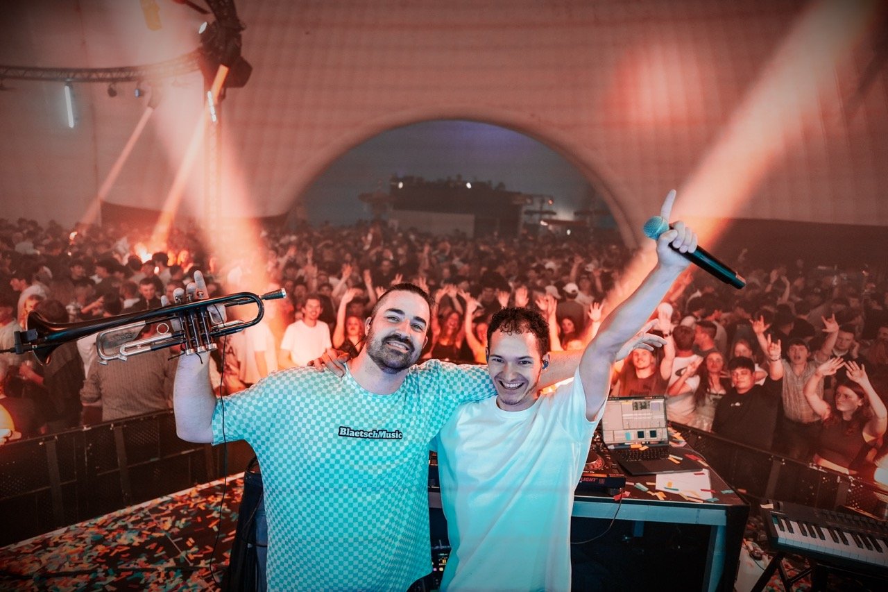Oktoberfest Süri mit Blätsch an der Trompete und DJ Cale